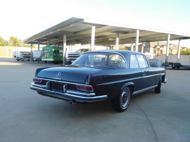 1963 Mercedes-Benz 200-Series 220se Coupe, Manual transmission. - photo 7