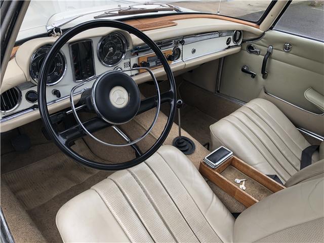 1963 Mercedes-Benz 200-Series Convertible - photo 12