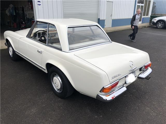 1963 Mercedes-Benz 200-Series Convertible - photo 8