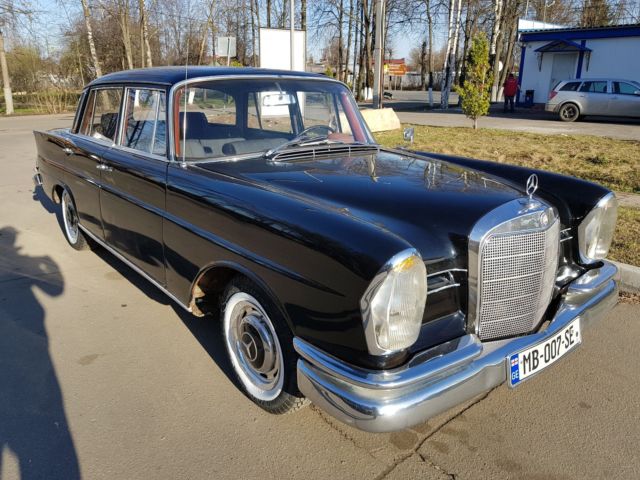 1963 Mercedes-Benz 200-Series - photo 2