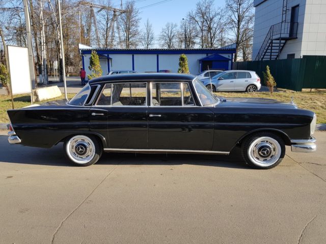 1963 Mercedes-Benz 200-Series - photo 3
