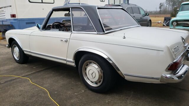 1963 Mercedes-Benz 200-Series - photo 6