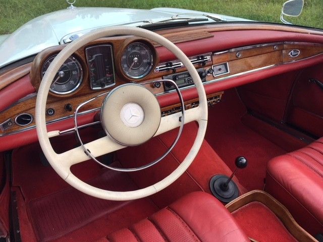 1963 Mercedes-Benz 200-Series - photo 11