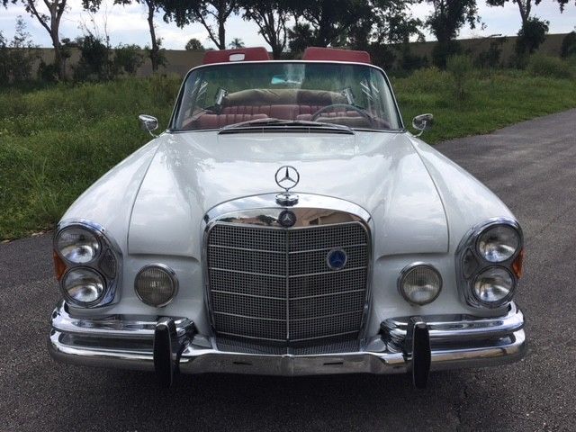 1963 Mercedes-Benz 200-Series - photo 2