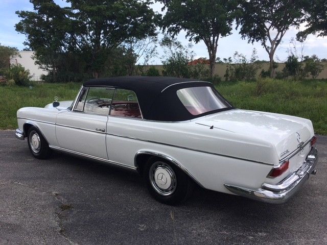 1963 Mercedes-Benz 200-Series - photo 6