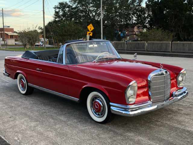 1963 Mercedes-Benz 200-Series 534 Fire Engine red w. Black "bucket" seats - photo 2
