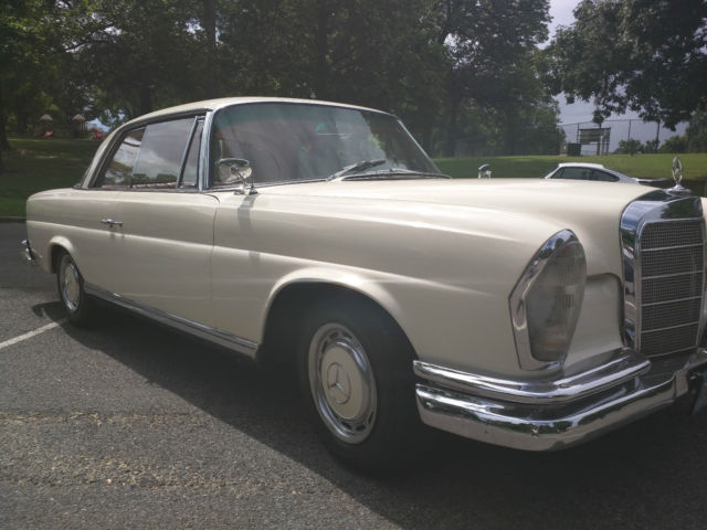 1963 Mercedes-Benz 200-Series 220SEB - photo 2