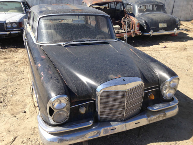 1963 MERCEDES-BENZ 300SE Fintail Heckflosse Sedan solid rust-free to be restored 1963 Mercedes-Benz 300-Series