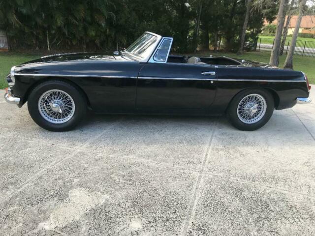 1963 MG MGB - photo 3