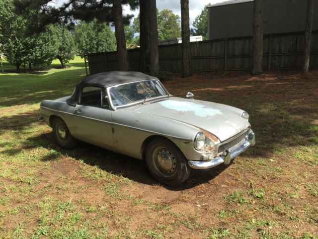 1963 MGB NO RESERVE SALE FOR RUNNING DRIVING CAR 1963 MG MGB