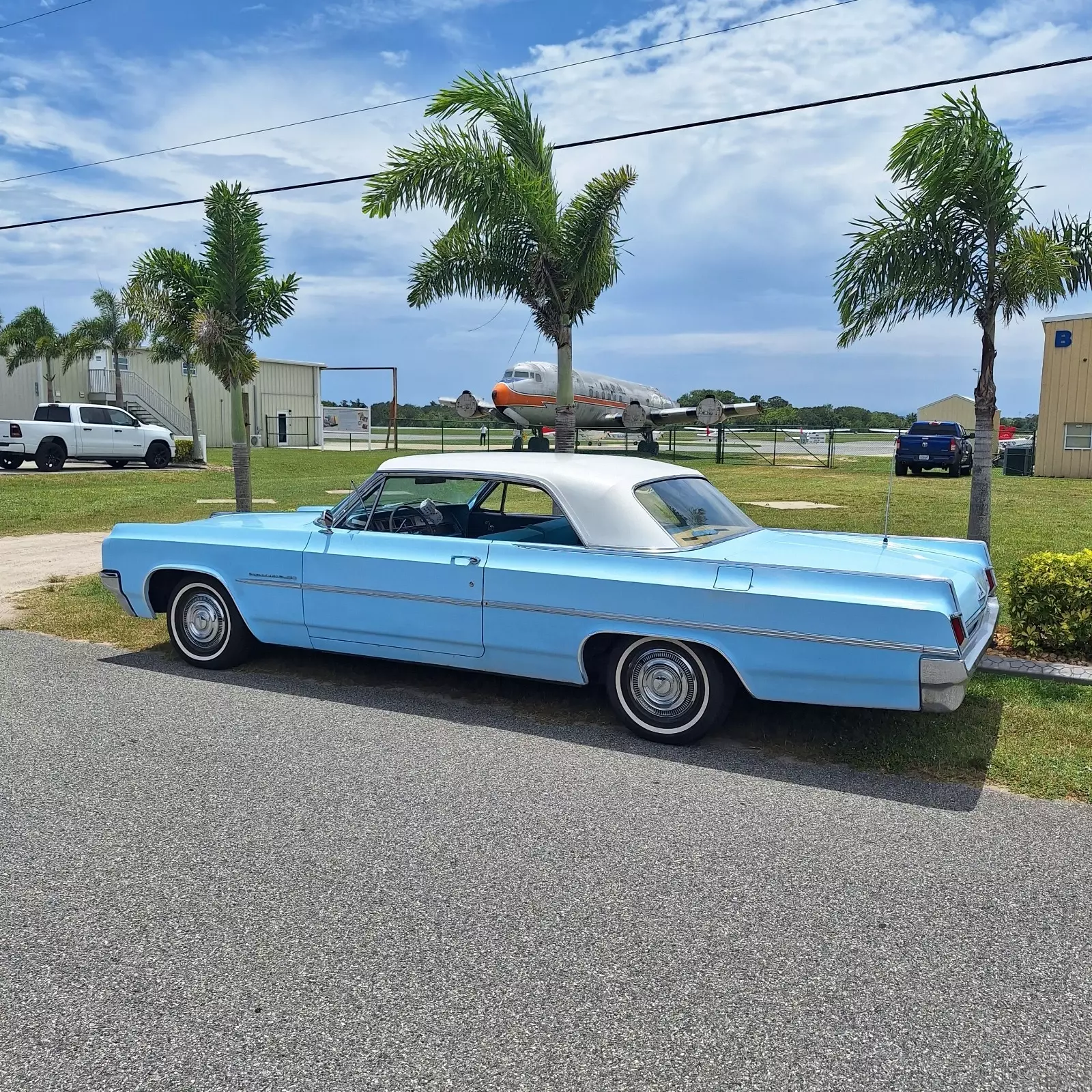 1963 Oldsmobile 88 2 door H.T.
