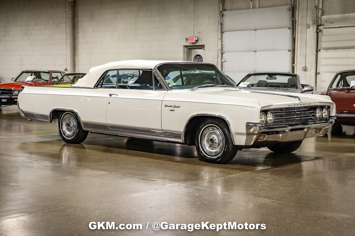 1963 Oldsmobile Ninety-Eight Convertible - photo 3