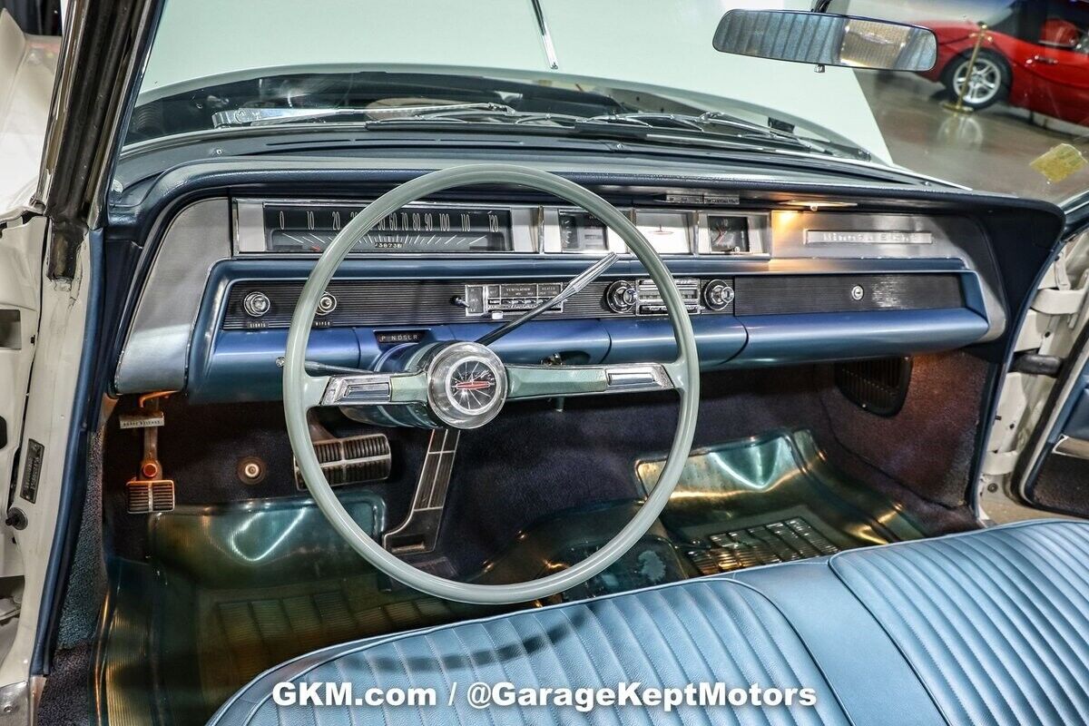 1963 Oldsmobile Ninety-Eight Convertible - photo 5