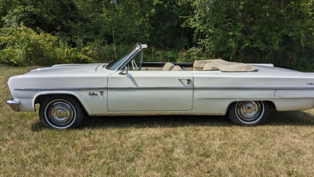 1963 Oldsmobile Cutlass convertible LOOKS, RUNS AND DRIVES GREAT 1963 Oldsmobile Cutlass