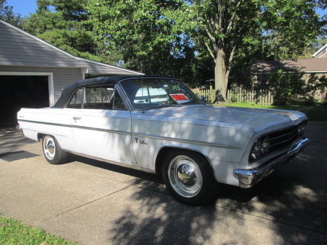 1963 Oldsmobile Cutlass F-85 - photo 3