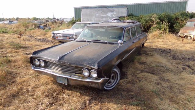 1963 Oldsmobile Eighty-Eight DYNAMIC 88 STATION WAGON**NO RESERVE** - photo 2