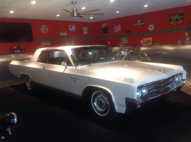 1963 Oldsmobile ninety-eight custom sport coupe 98 1963 Oldsmobile Ninety-Eight Sport coupe