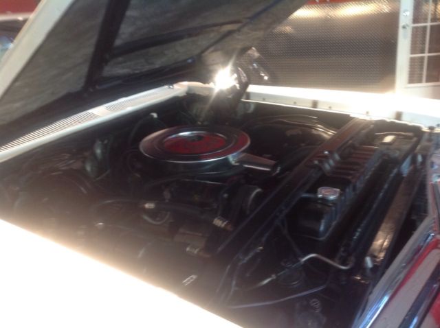 1963 Oldsmobile Ninety-Eight Sport coupe - photo 11