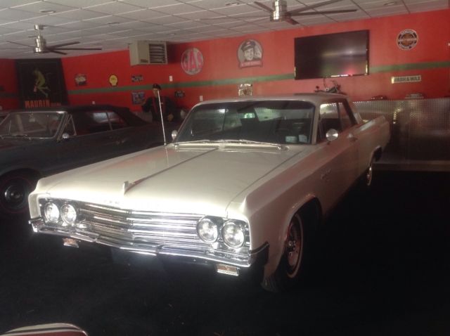 1963 Oldsmobile Ninety-Eight Sport coupe - photo 8