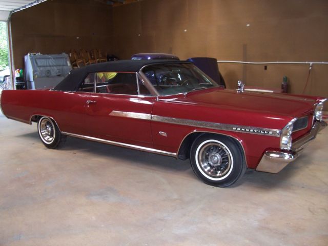 1963 Pontiac Bonneville convertible