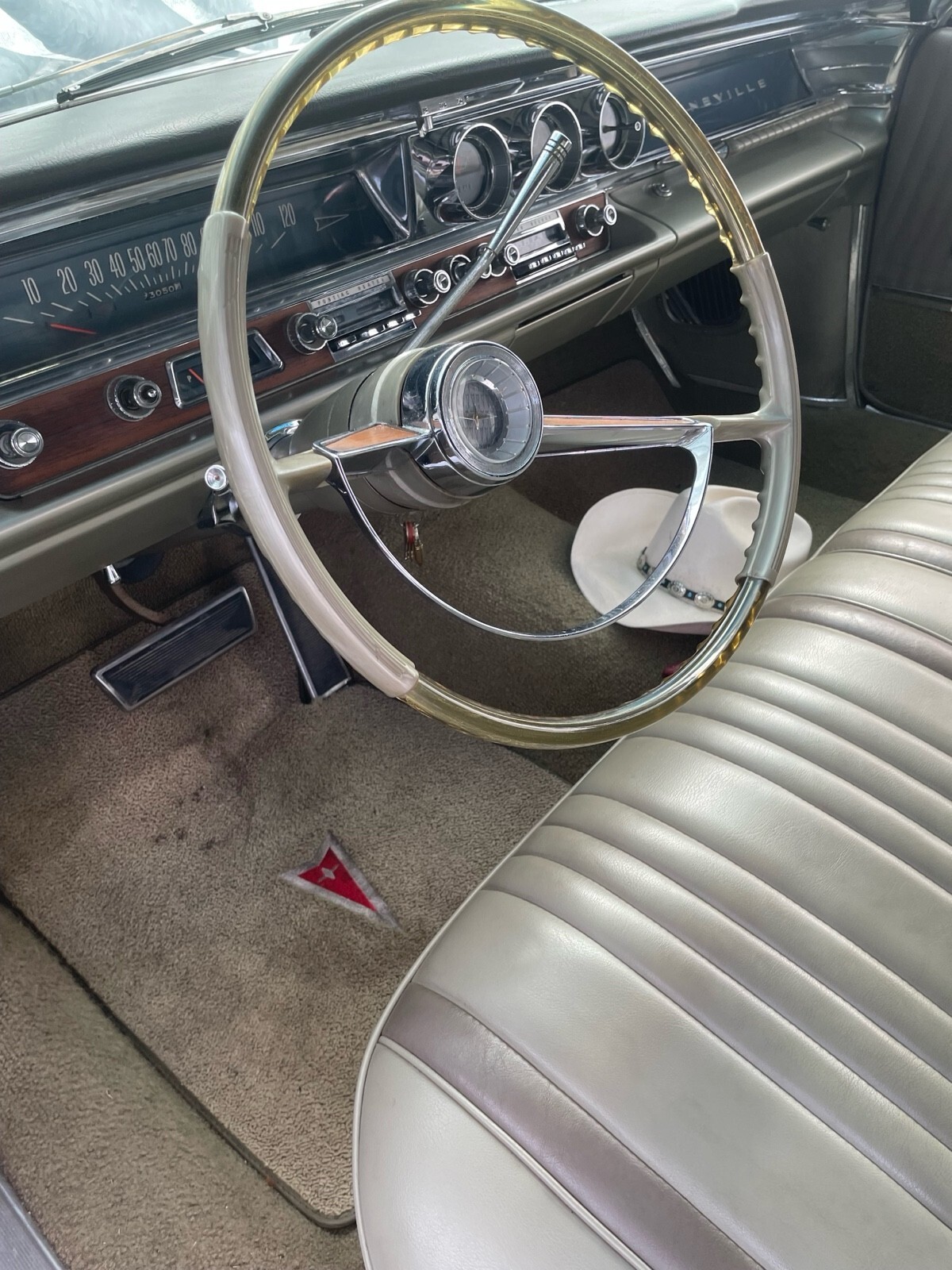 1963 Pontiac Bonneville - photo 12