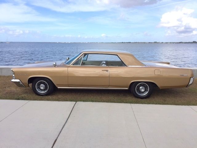 1963 Pontiac Grand Prix TWO DOOR - photo 4