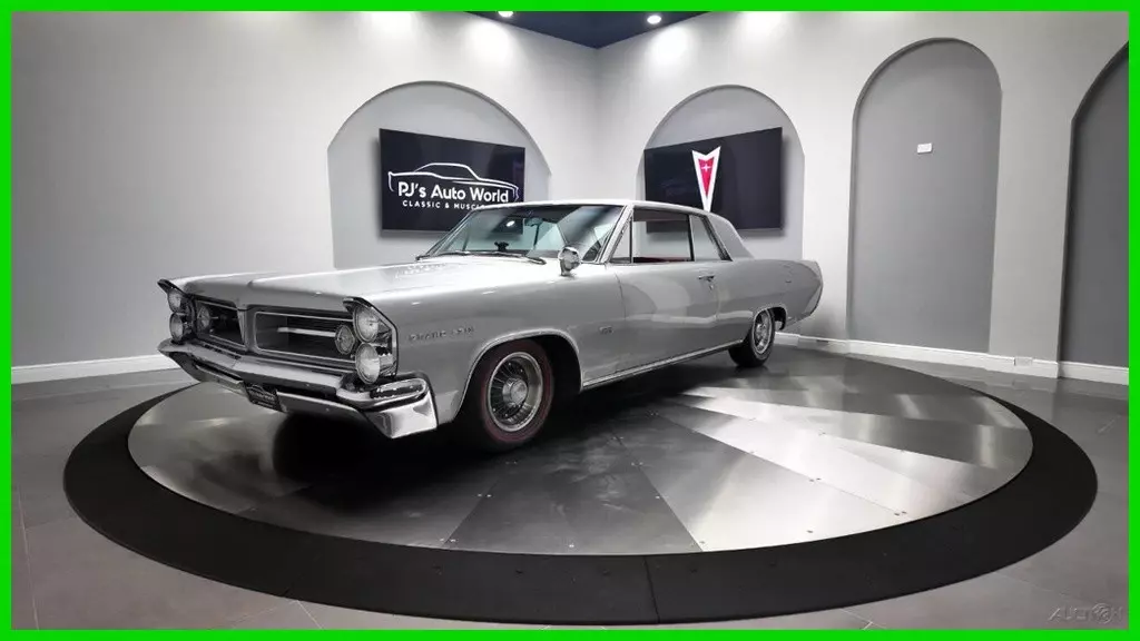 1963 Pontiac Grand Prix Correct 28G 421 Tri Power H.O. engine 1963 Pontiac Grand Prix Rare 421 Tri Power, 8 Lug Wheels, Factory Silvermist Gra