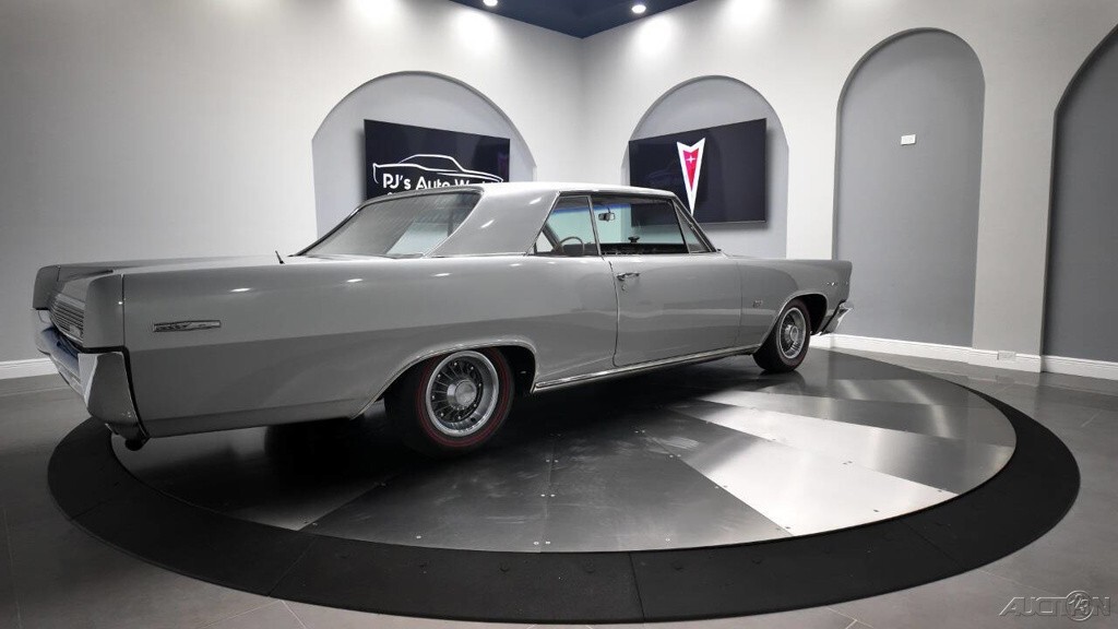 1963 Pontiac Grand Prix Rare 421 Tri Power, 8 Lug Wheels, Factory Silvermist Gra - photo 5