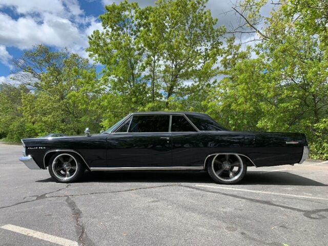1963 Pontiac Grand Prix - photo 3