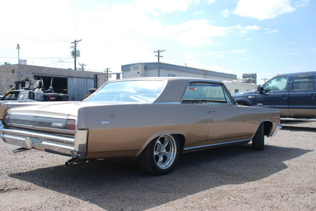 1963 Pontiac Grand Prix - photo 2