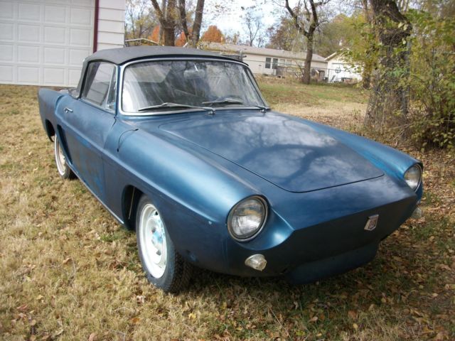 1963 Renault Caravelle 2 Door Convertible with soft and hard top. 1963 Renault Caravelle