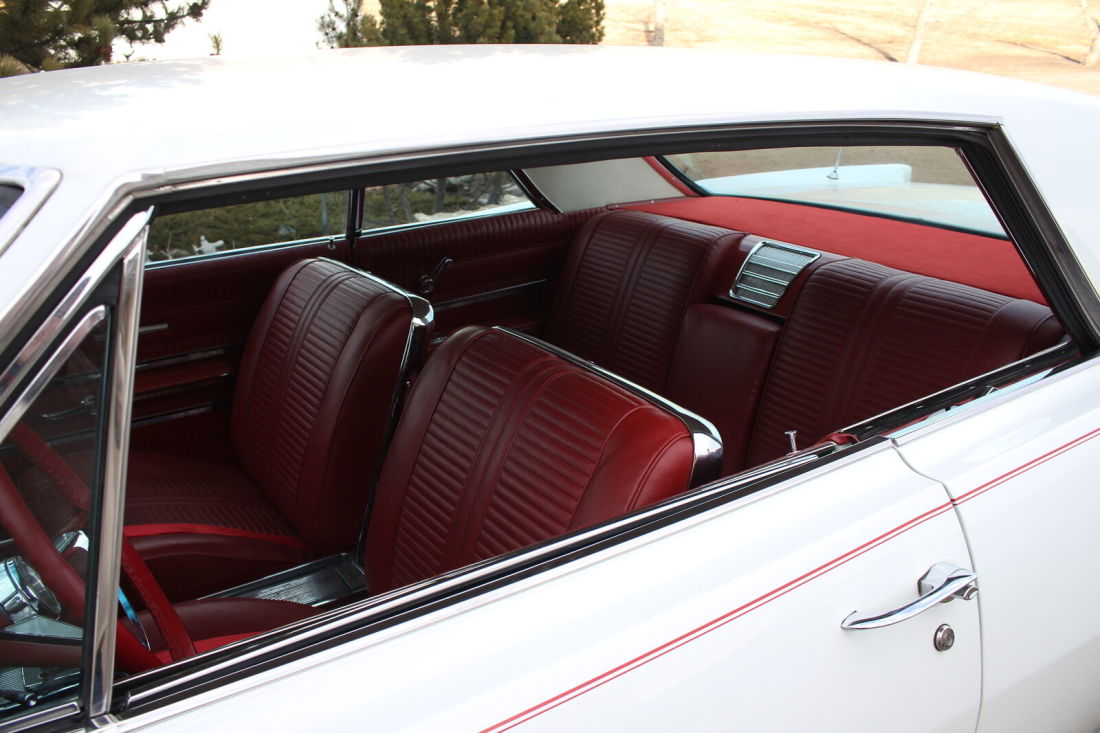 1963 Pontiac Grand Prix - photo 4