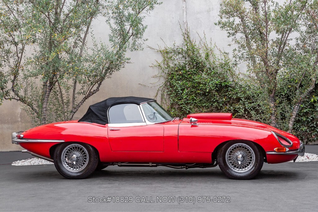 1963 Jaguar XK Roadster With Powerful V8 - photo 10