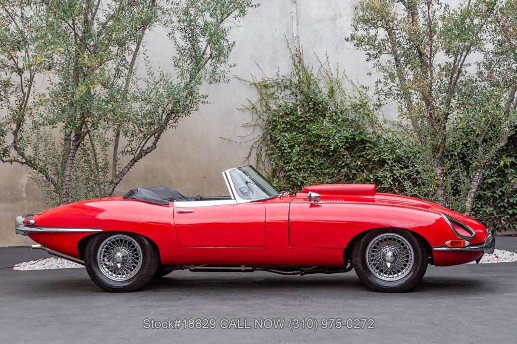 1963 Jaguar XK Roadster With Powerful V8 - photo 4
