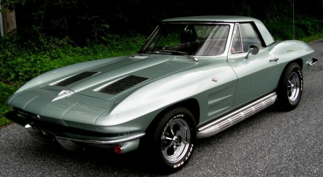 1963 Roadster,StunningFrame-Off Resto Docs,340hp/4spd/Rare PS,Tele/2Tops,Mosport 1963 Chevrolet Corvette Stingray Roadster