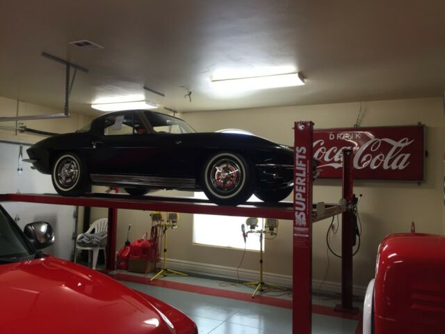 1963 Chevrolet Corvette SPLIT WINDOW COUPE - photo 11