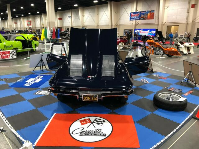 1963 Chevrolet Corvette SPLIT WINDOW COUPE - photo 8