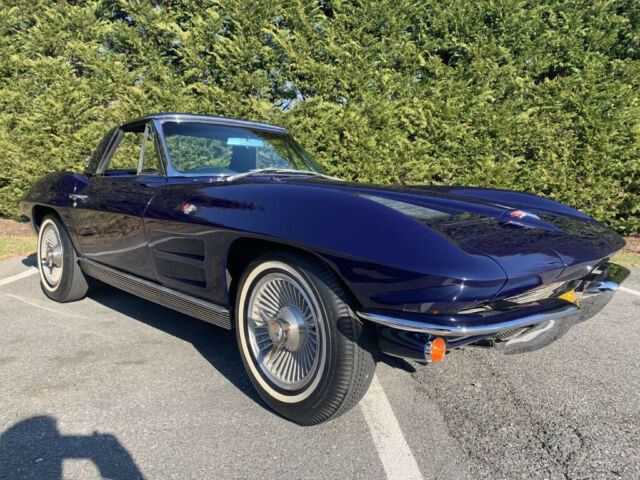 1963 Chevrolet Corvette STING RAY - photo 2