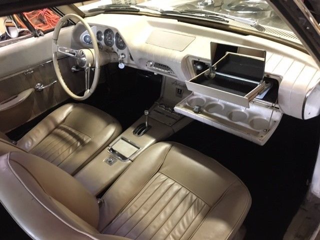 1963 Studebaker Avanti R1 No Reserve 1963 Studebaker Avanti Sedan R1