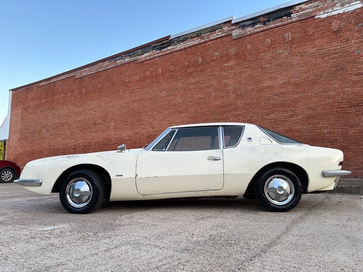 1963 Studebaker Avanti R2 Supercharged - photo 9