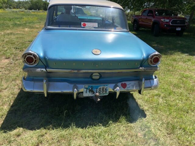 1963 Studebaker Lark Sedan 1963 Studebaker Cruiser