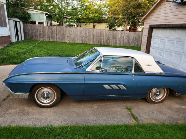 1963 Ford Thunderbird - photo 2