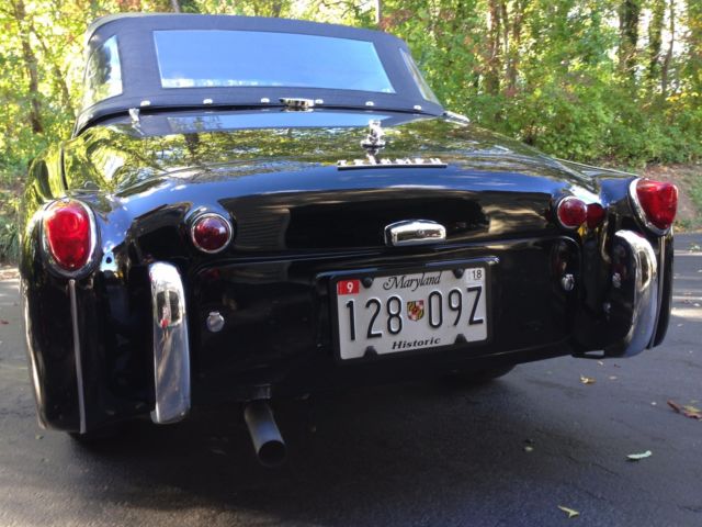 1963 Triumph TR3 2 Door convertible sports car - photo 5