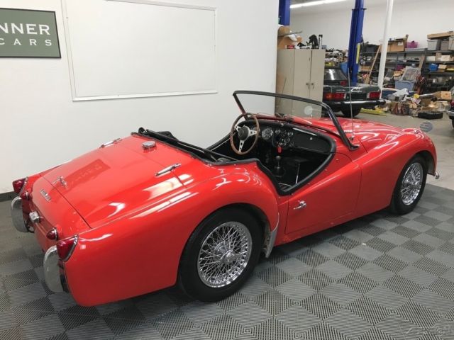 1963 Triumph TR3 4-SPEED. 60-SPOKE WIRES. WOOD/ALLOY STEERING WHEEL. - photo 4