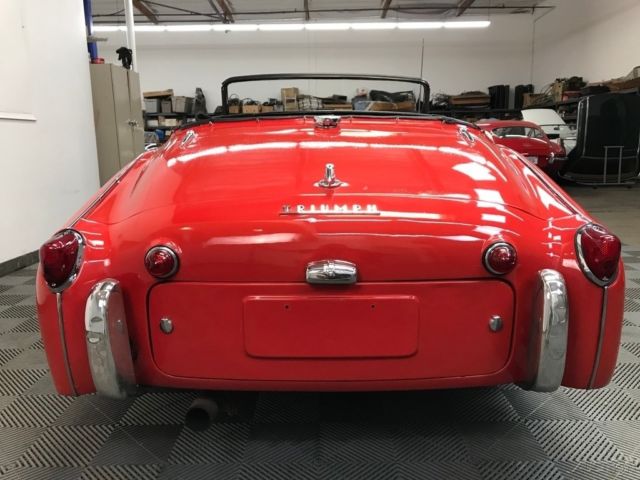 1963 Triumph TR3 4-SPEED. 60-SPOKE WIRES. WOOD/ALLOY STEERING WHEEL. - photo 8