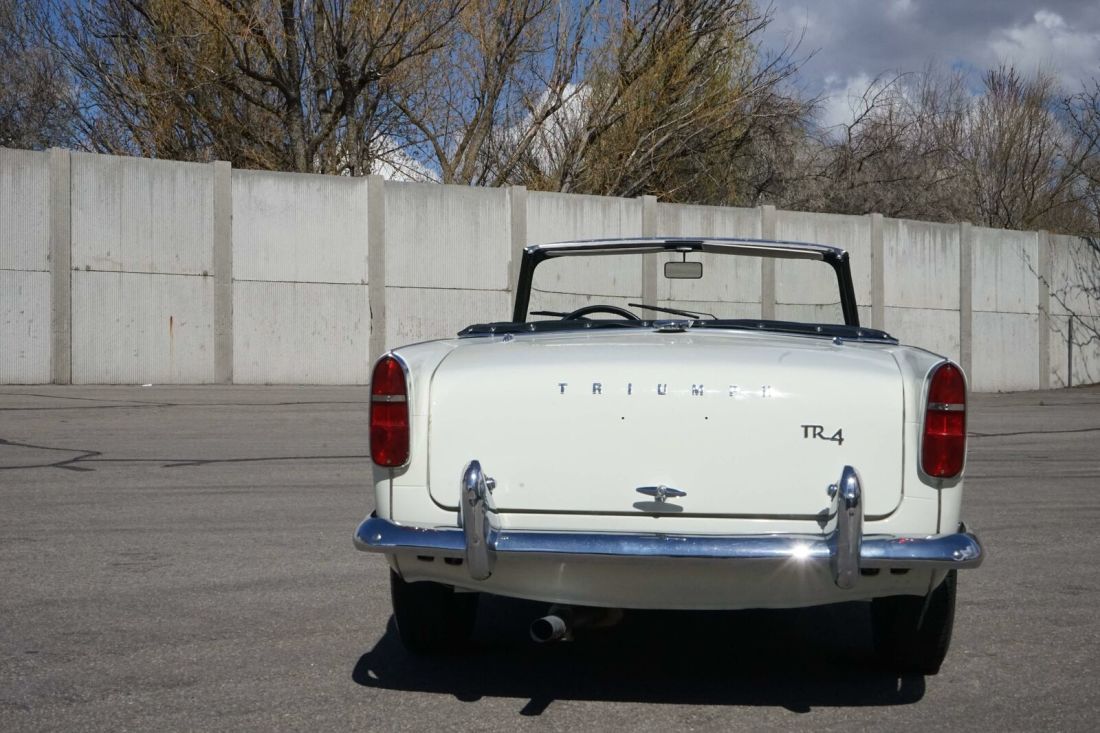 1963 Triumph TR4 - photo 12