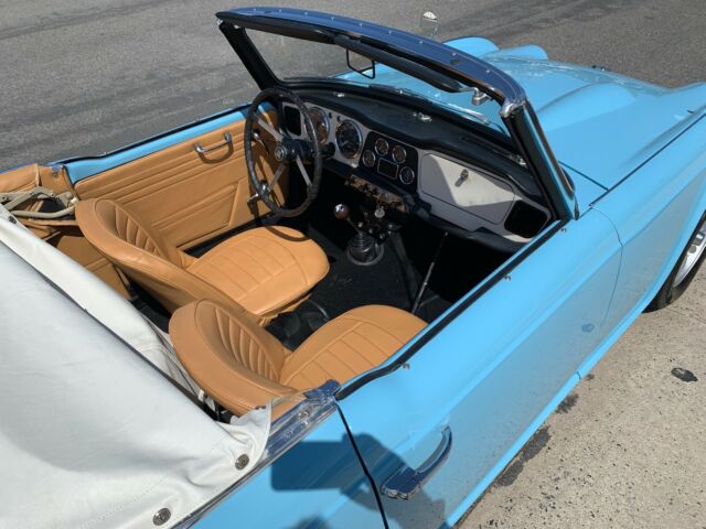 1963 Triumph TR4 - photo 12