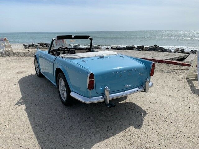 1963 Triumph TR4 - photo 4