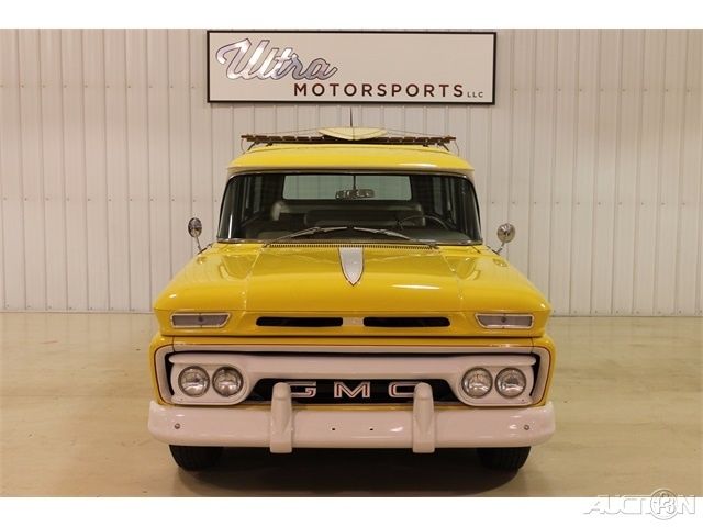 1963 GMC Suburban - photo 6
