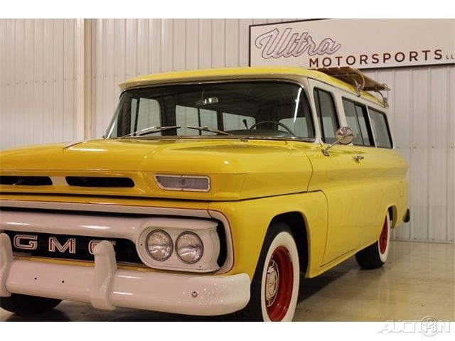 1963 GMC Suburban - photo 7